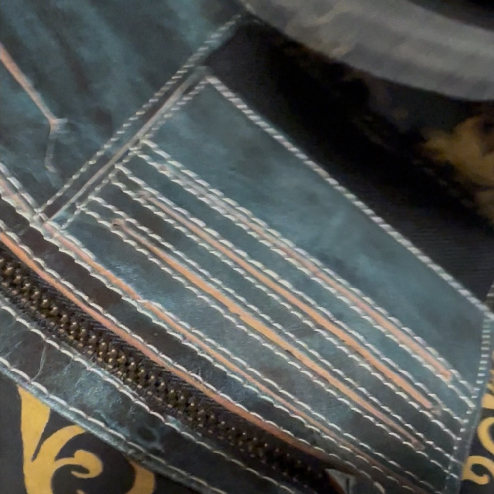 Embossed Circular Pattern Bag - image 6